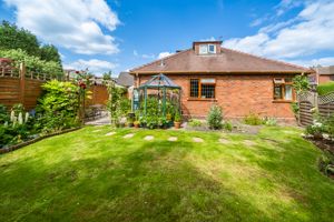 SIDE GARDEN- click for photo gallery